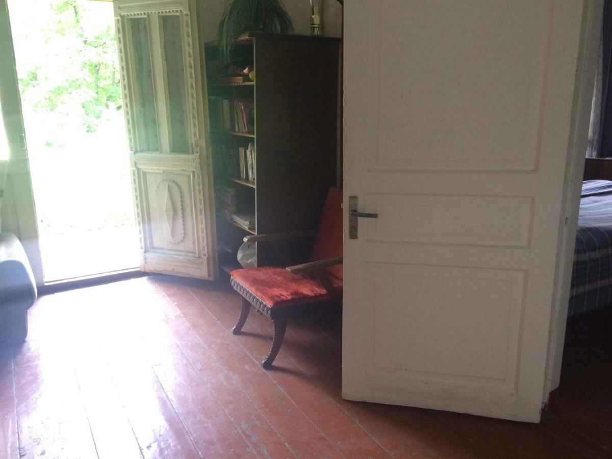 GuestHouse Malkhazi Bordjomi Extérieur photo